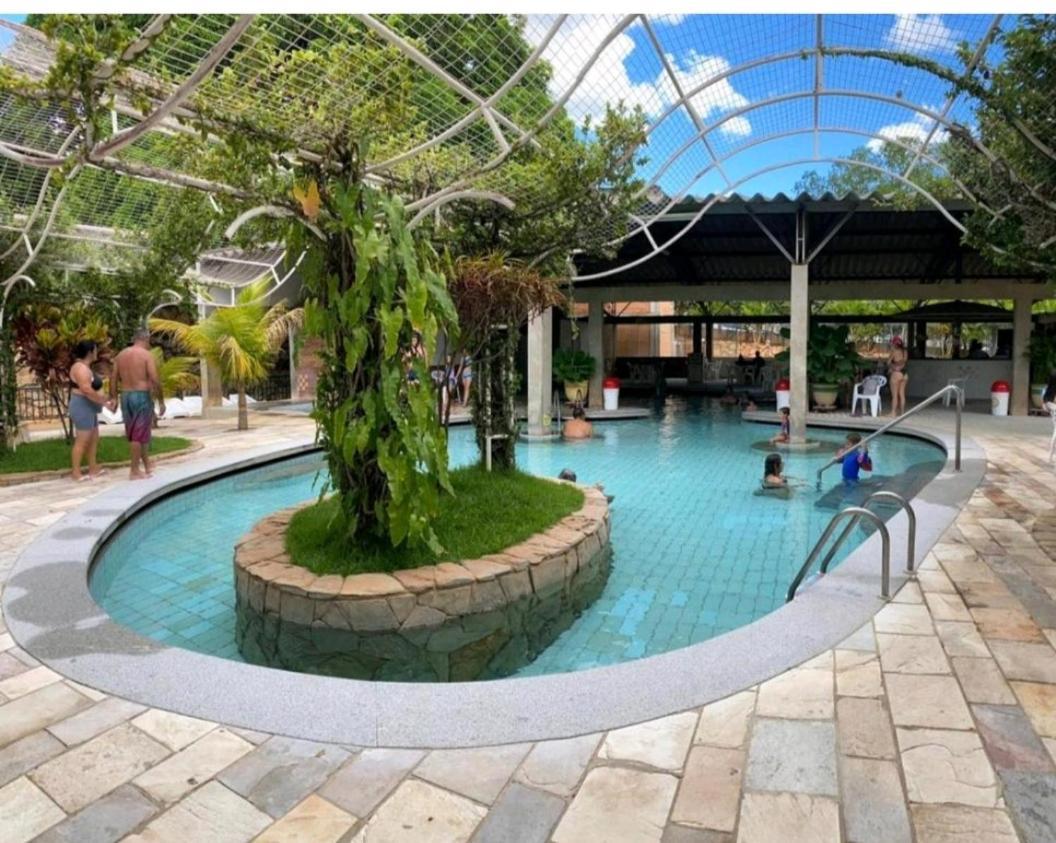 Piazza Diroma Acesso Diroma Acqua Park Gratuito Star Temporada Aparthotel Caldas Novas Exterior foto