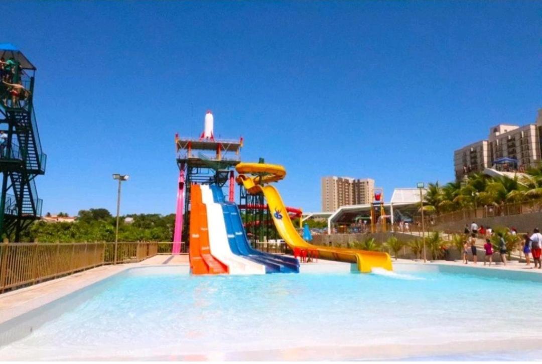 Piazza Diroma Acesso Diroma Acqua Park Gratuito Star Temporada Aparthotel Caldas Novas Exterior foto
