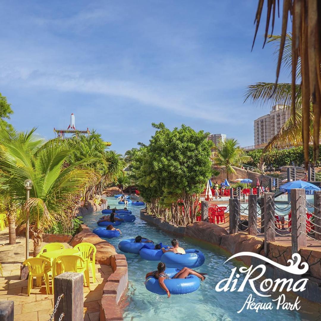 Piazza Diroma Acesso Diroma Acqua Park Gratuito Star Temporada Aparthotel Caldas Novas Exterior foto